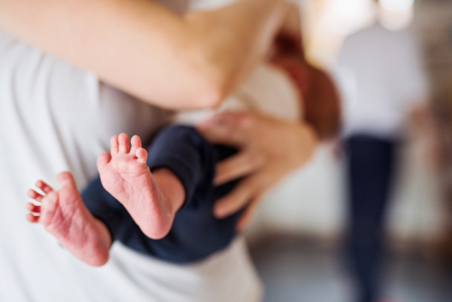 La paternité non binaire : élargir les notions traditionnelles de la parentalité