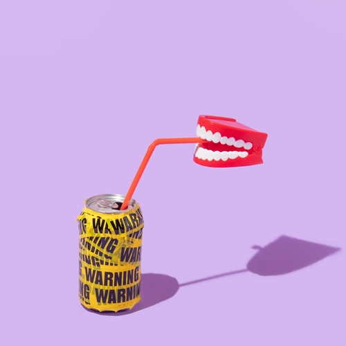 Émail dentaire fragile ? Optez pour les sodas adaptés