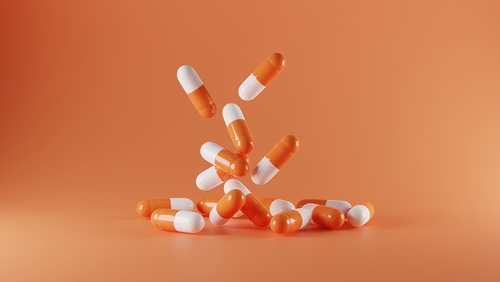 Effets des antibiotiques sur la flore vaginale : favorisent-ils les infections à levures ?
